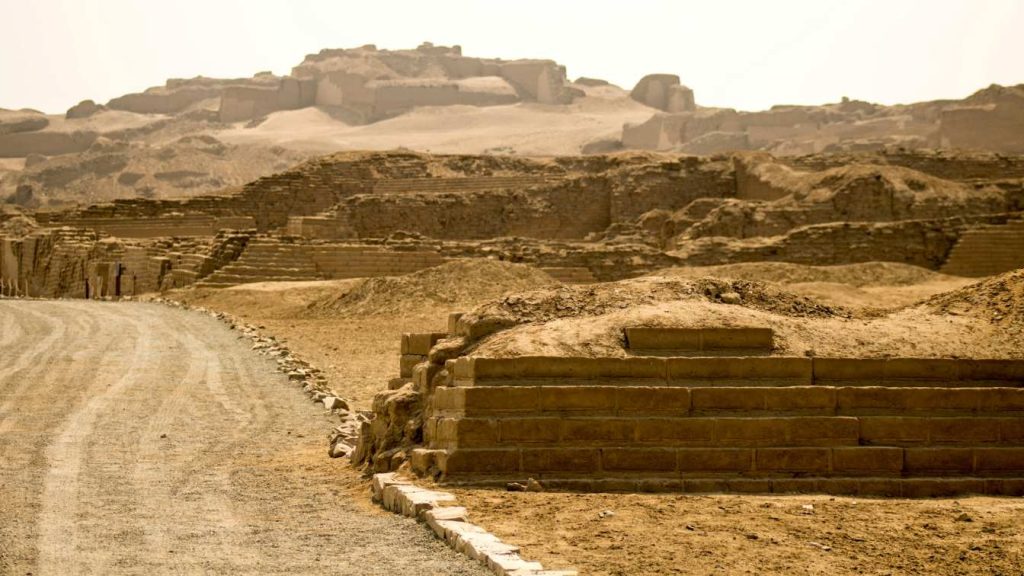 ruinas del santuario de pachacamac al sur de lima